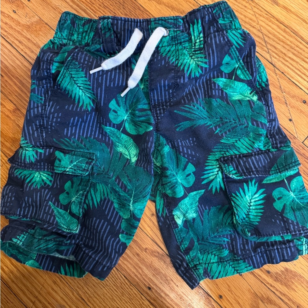 Tropical cargo shorts!